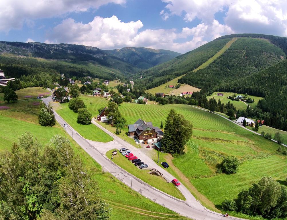 Alpsky Hotel Špindlerŭv Mlýn Esterno foto