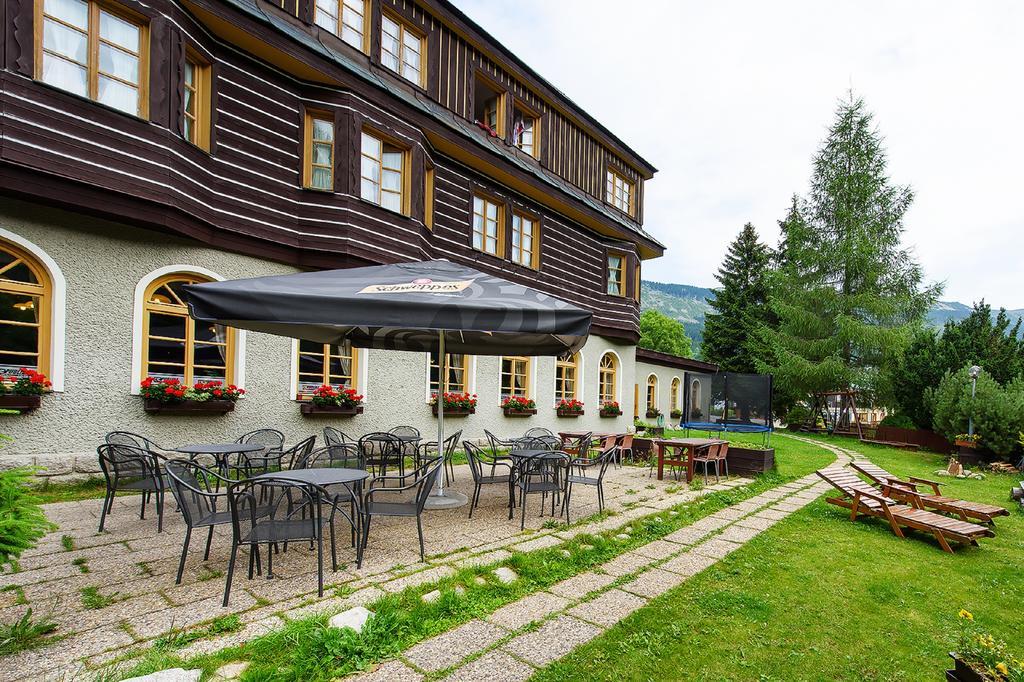 Alpsky Hotel Špindlerŭv Mlýn Esterno foto